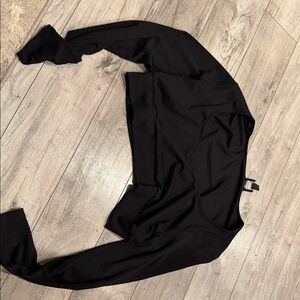 Black Long Sleeve Crop Top